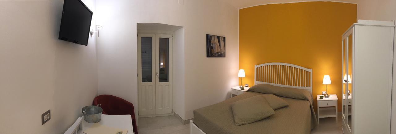 Isola Charm B&B - A Historic Villa Near Punta Del Pero Beach Syracuse Exterior foto