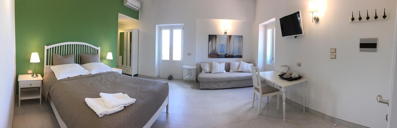 Isola Charm B&B - A Historic Villa Near Punta Del Pero Beach Syracuse Exterior foto